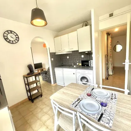 Apartment Confortable Avec Veranda Proche Centre Ajaccio, 2 Couchages, Parking Facile, Inclus - Fr-1-61-613